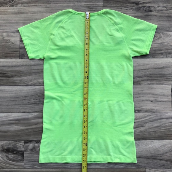 Lululemon Run: Swiftly Tech Short Sleeve V-Neck - Picture 10 of 12